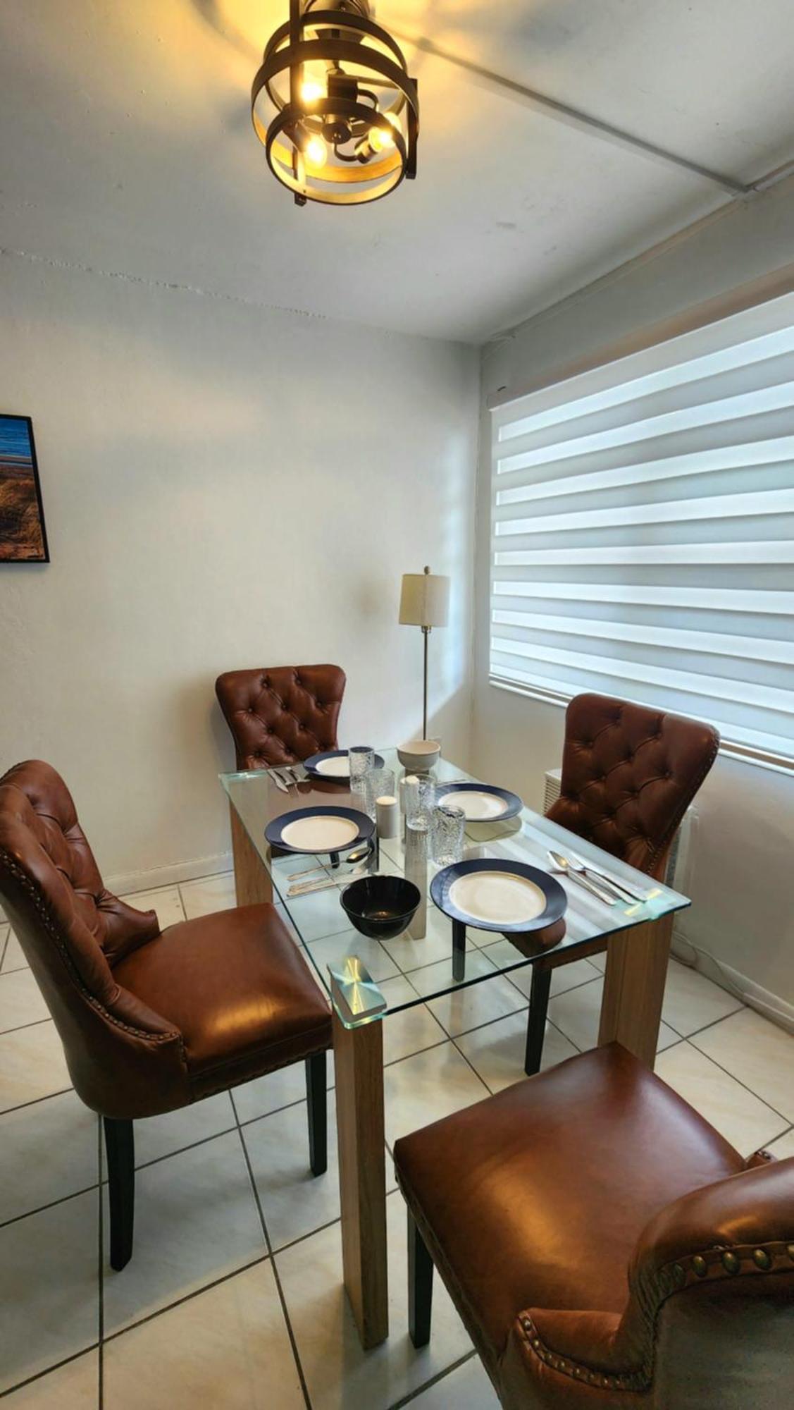 Bayfront Apartment Breathtaking Views- One Bedroom W Balcony- Living Room -Free Parking ميامي بيتش المظهر الخارجي الصورة